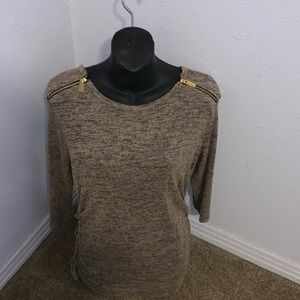 Grey brand is Olivia blu large